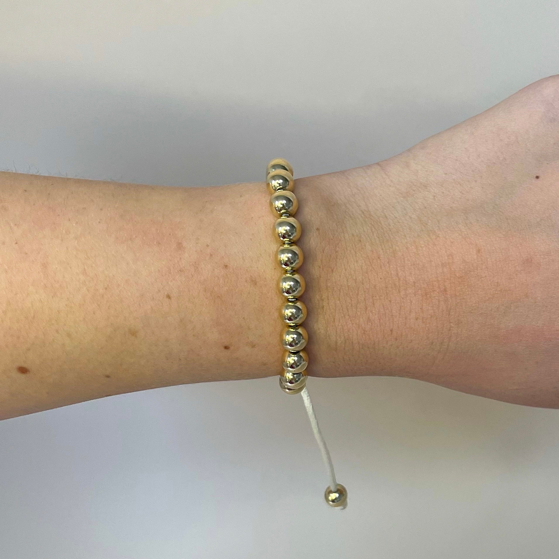 Satin Cord - Armband - Verschillende Grootte Kralen en Kleuren