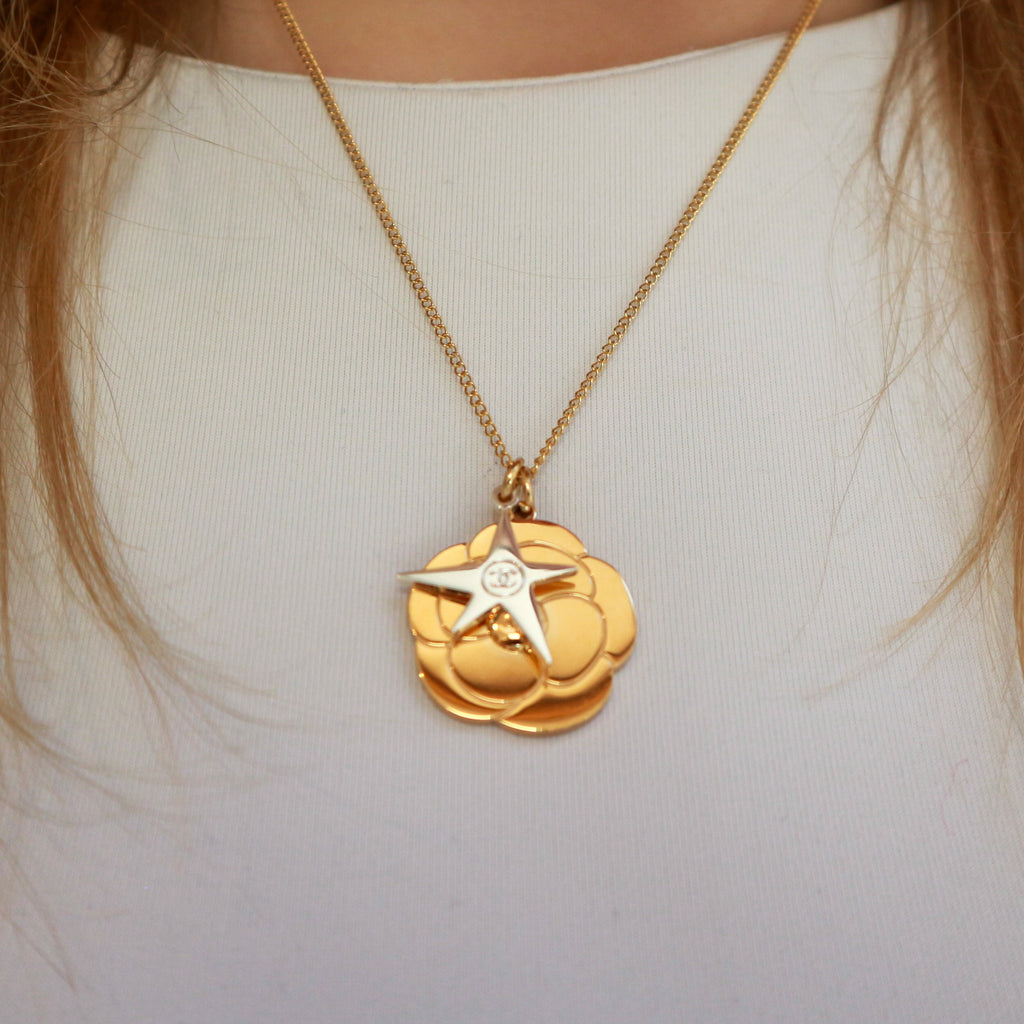 Reworked Chanel Camellia Flower - Ketting