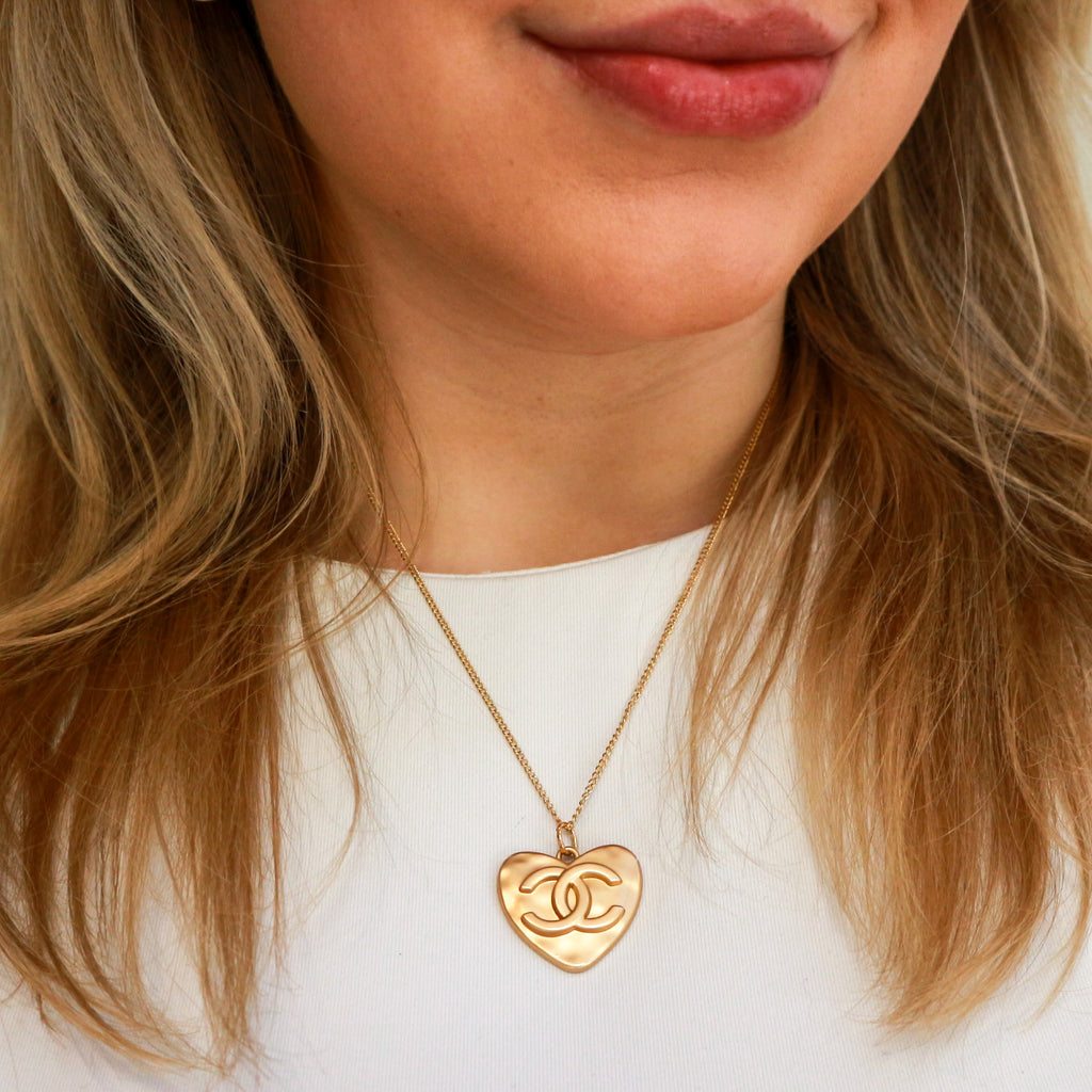 Reworked Chanel Heart Logo - Ketting